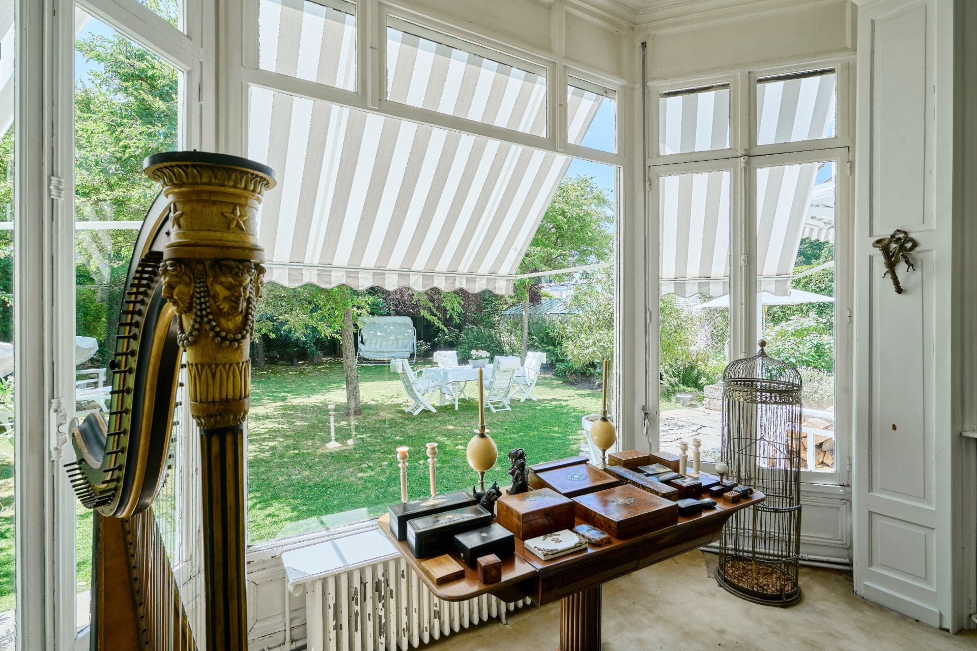 luxury house 5 Rooms for sale on LAMBERSART (59130)