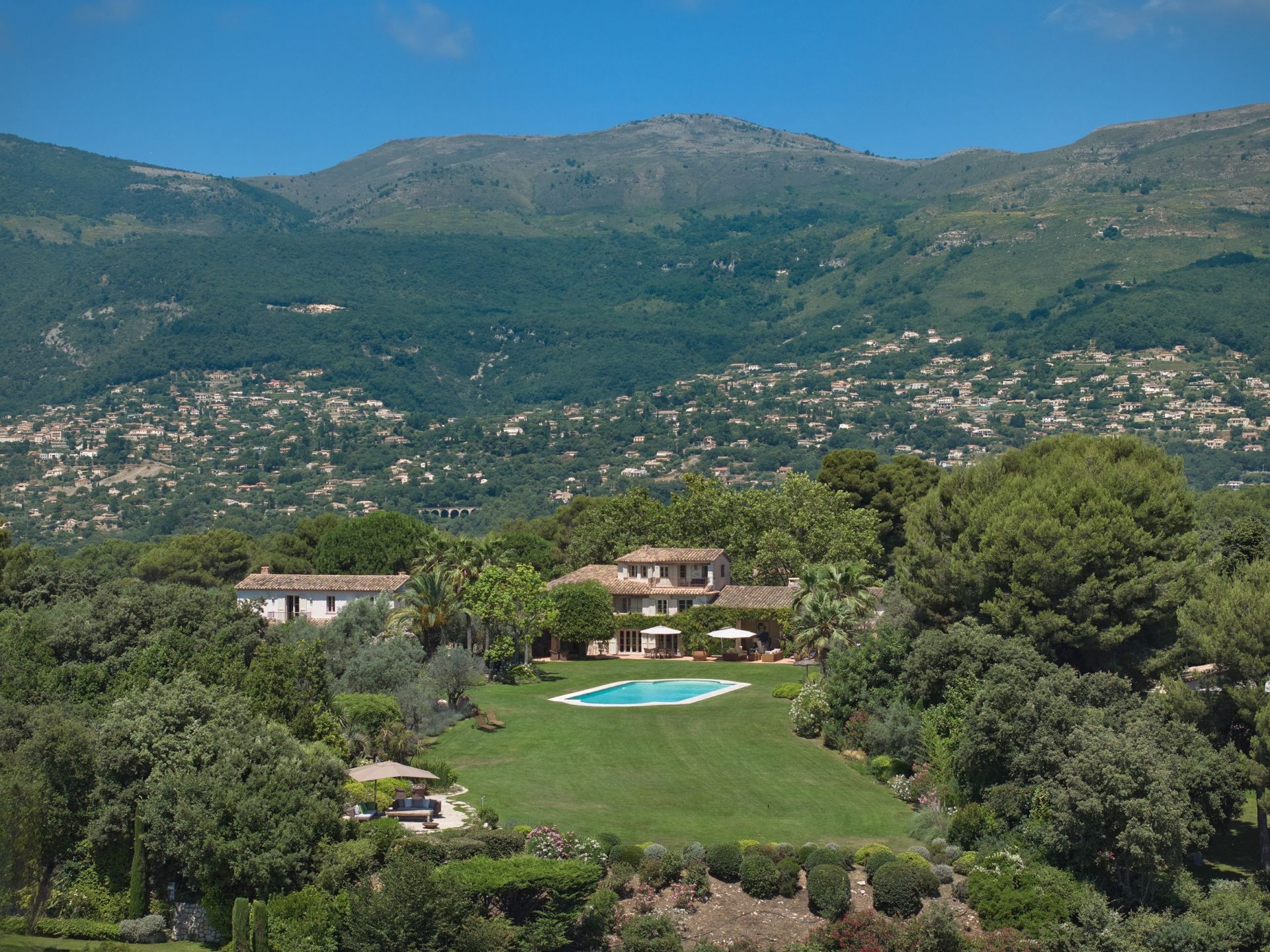 villa de luxe 16 Pièces en vente sur ST PAUL DE VENCE (06570)