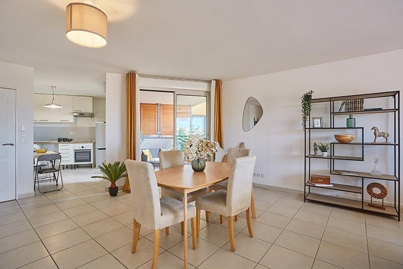 luxury apartment 4 Rooms for sale on AIX EN PROVENCE (13100)