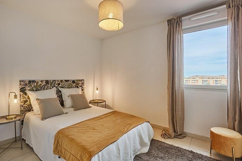 luxury apartment 4 Rooms for sale on AIX EN PROVENCE (13100)