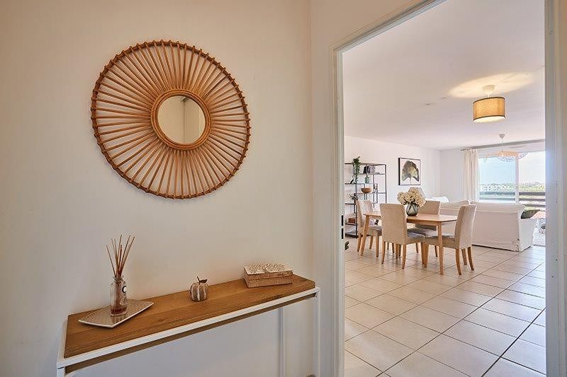 luxury apartment 4 Rooms for sale on AIX EN PROVENCE (13100)