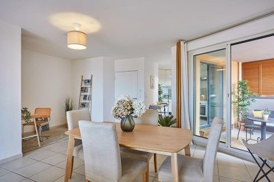 Sale Luxury apartment Aix-en-Provence 4&nbsp;Rooms 91&nbsp;m²
