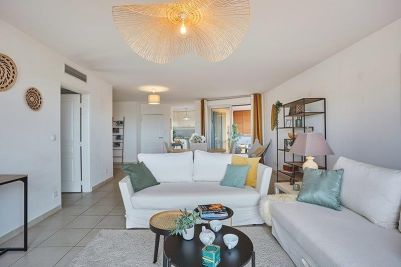 Sale Luxury apartment Aix-en-Provence 4&nbsp;Rooms 91&nbsp;m²