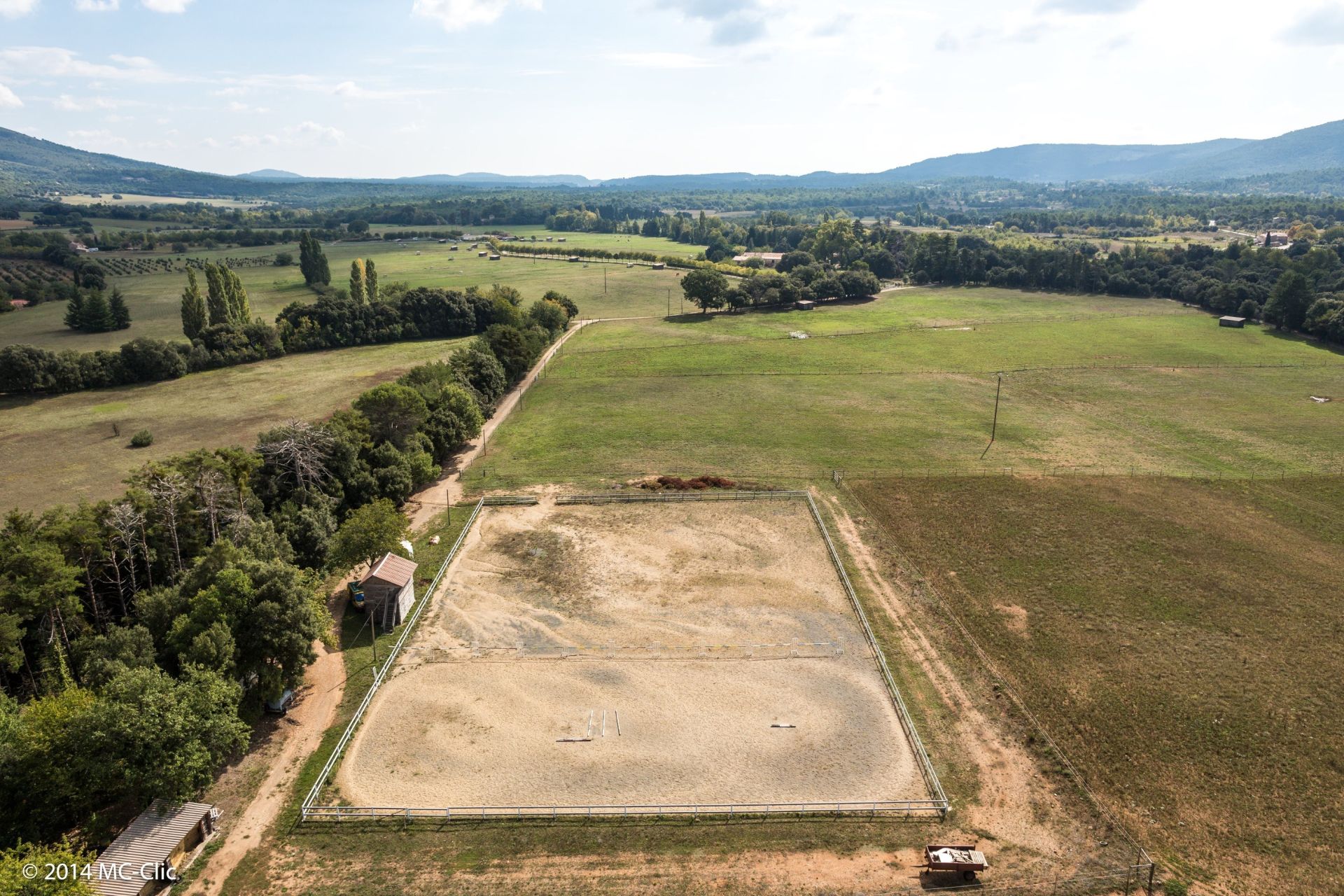 equestrian property 4 Rooms for sale on AMPUS (83111)