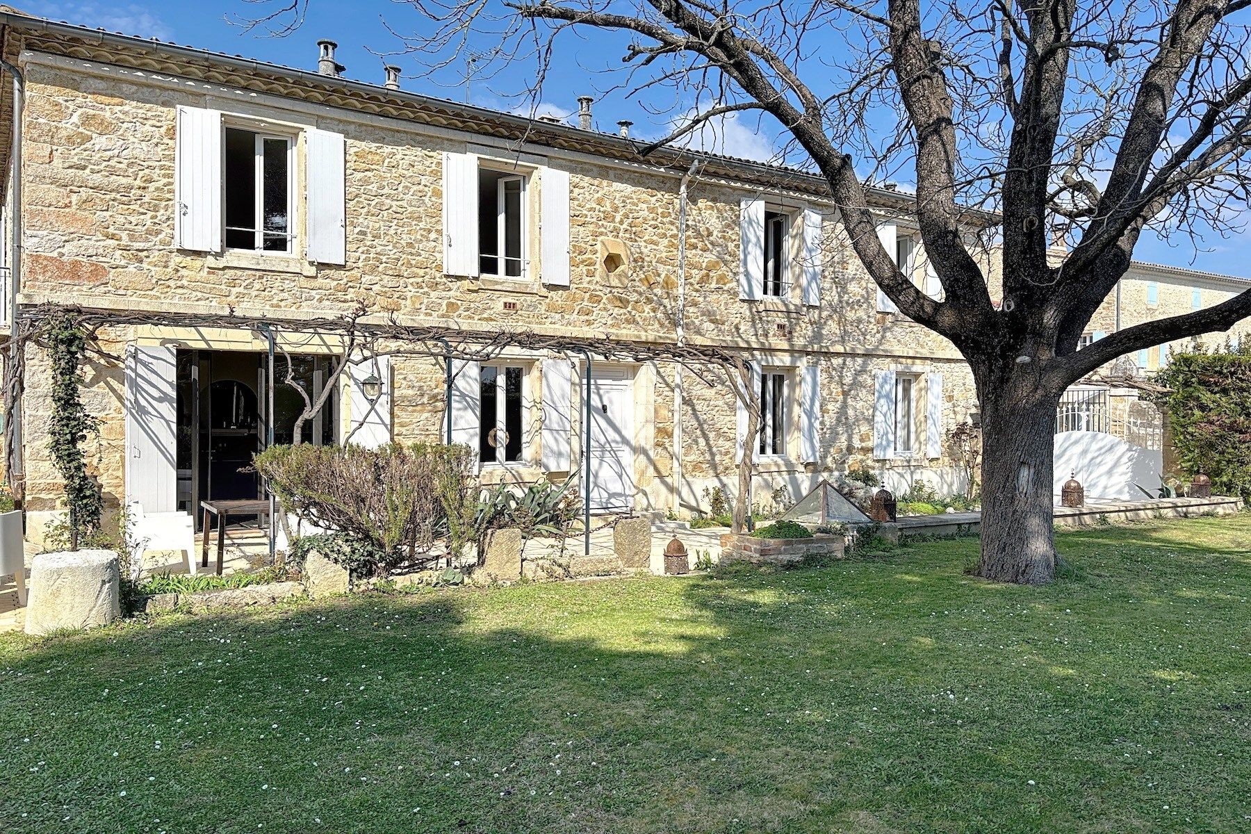 maison de maître 8 Pièces en vente sur UZES (30700)