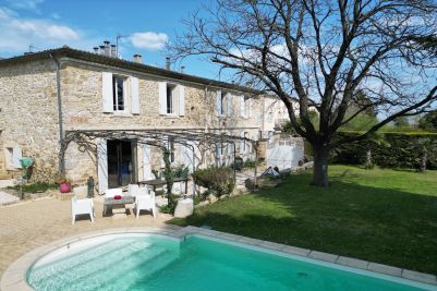 Vente Maison de maître Uzès 8&nbsp;Pièces 320&nbsp;m²