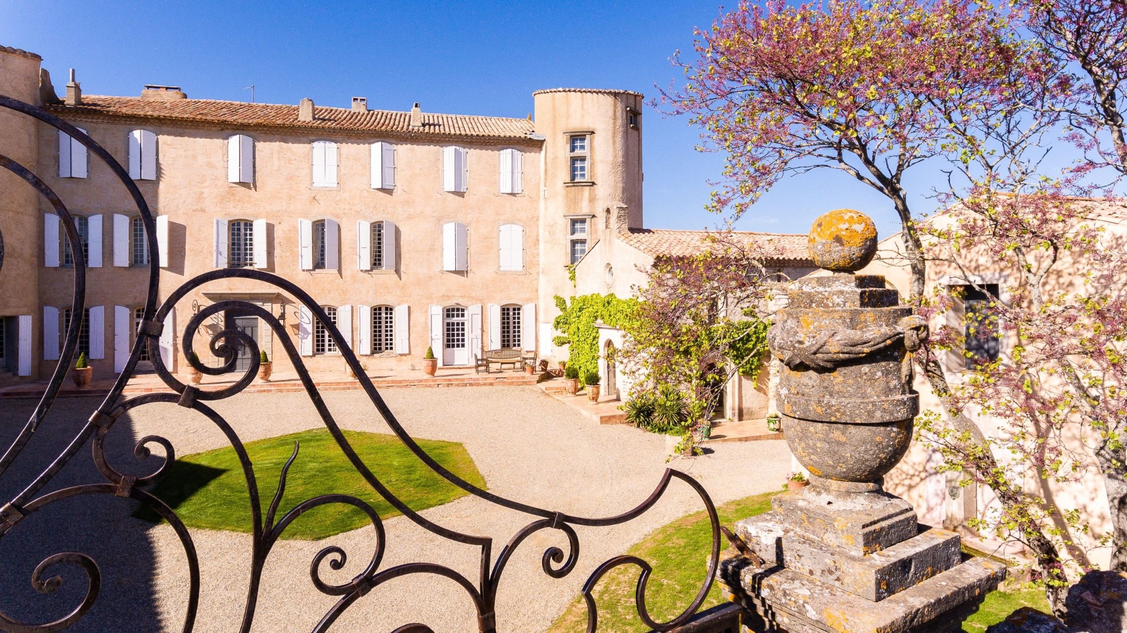 château 15 Pièces en vente sur CAUNES MINERVOIS (11160)