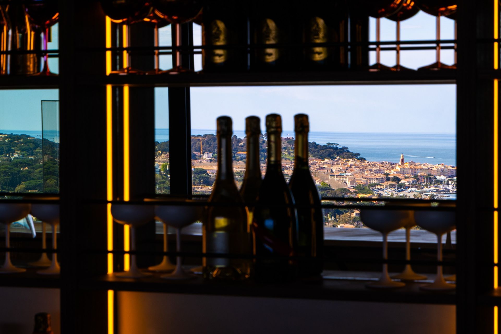 maison contemporaine 10 Pièces en vente sur GASSIN (83580)