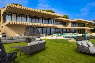 Sale Contemporary house Gassin 10 Rooms 700 m²