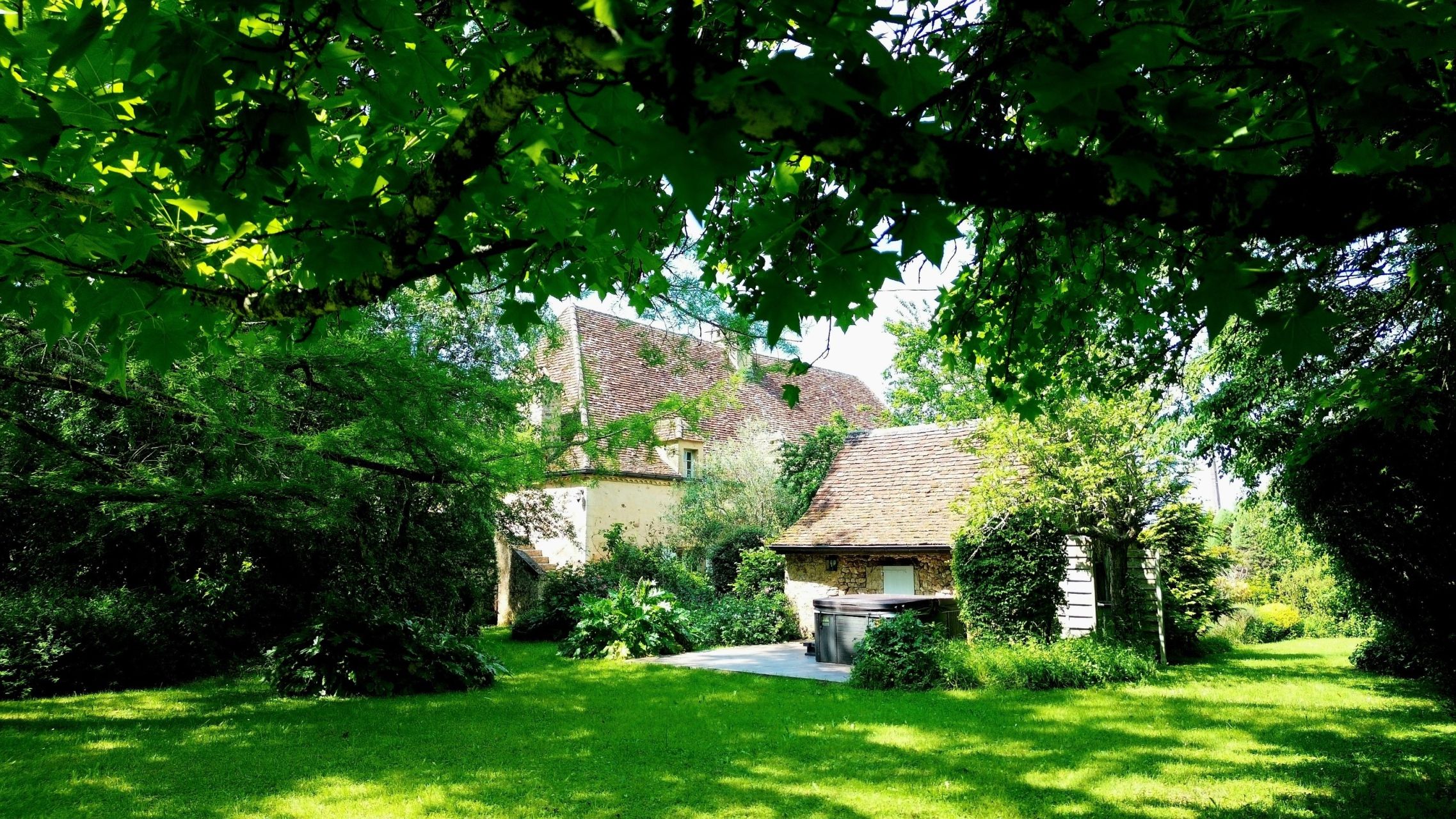 maison de luxe 8 Pièces en vente sur LE BUGUE (24260)