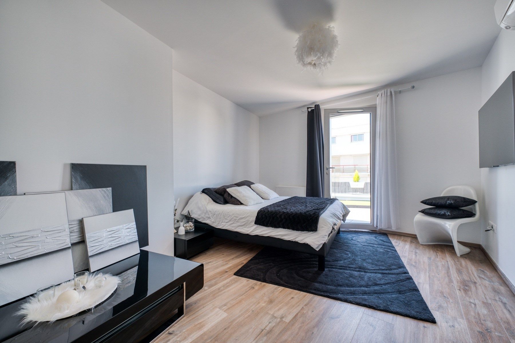 luxury apartment 6 Rooms for sale on ROYAN (17200)