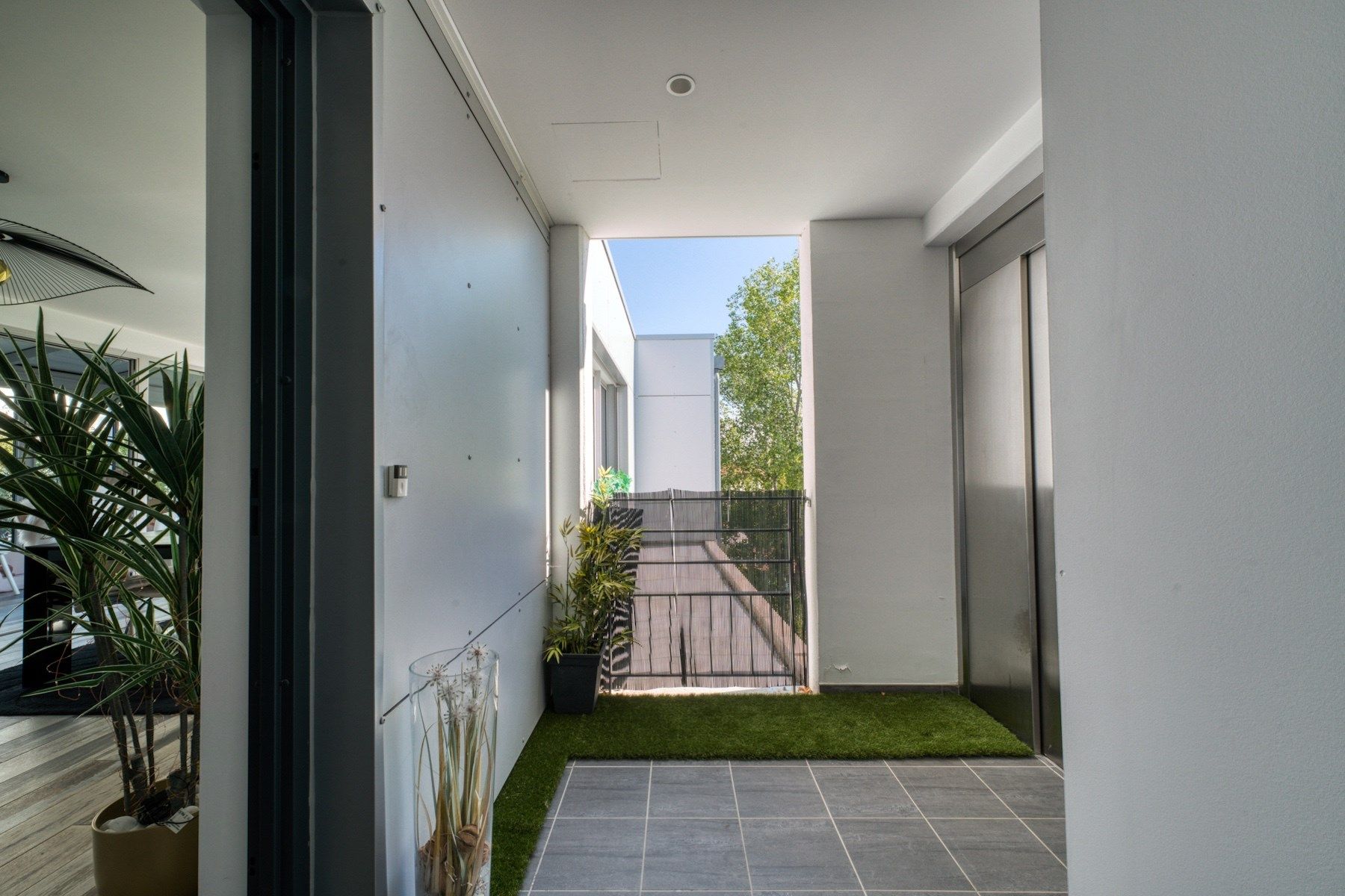 luxury apartment 6 Rooms for sale on ROYAN (17200)