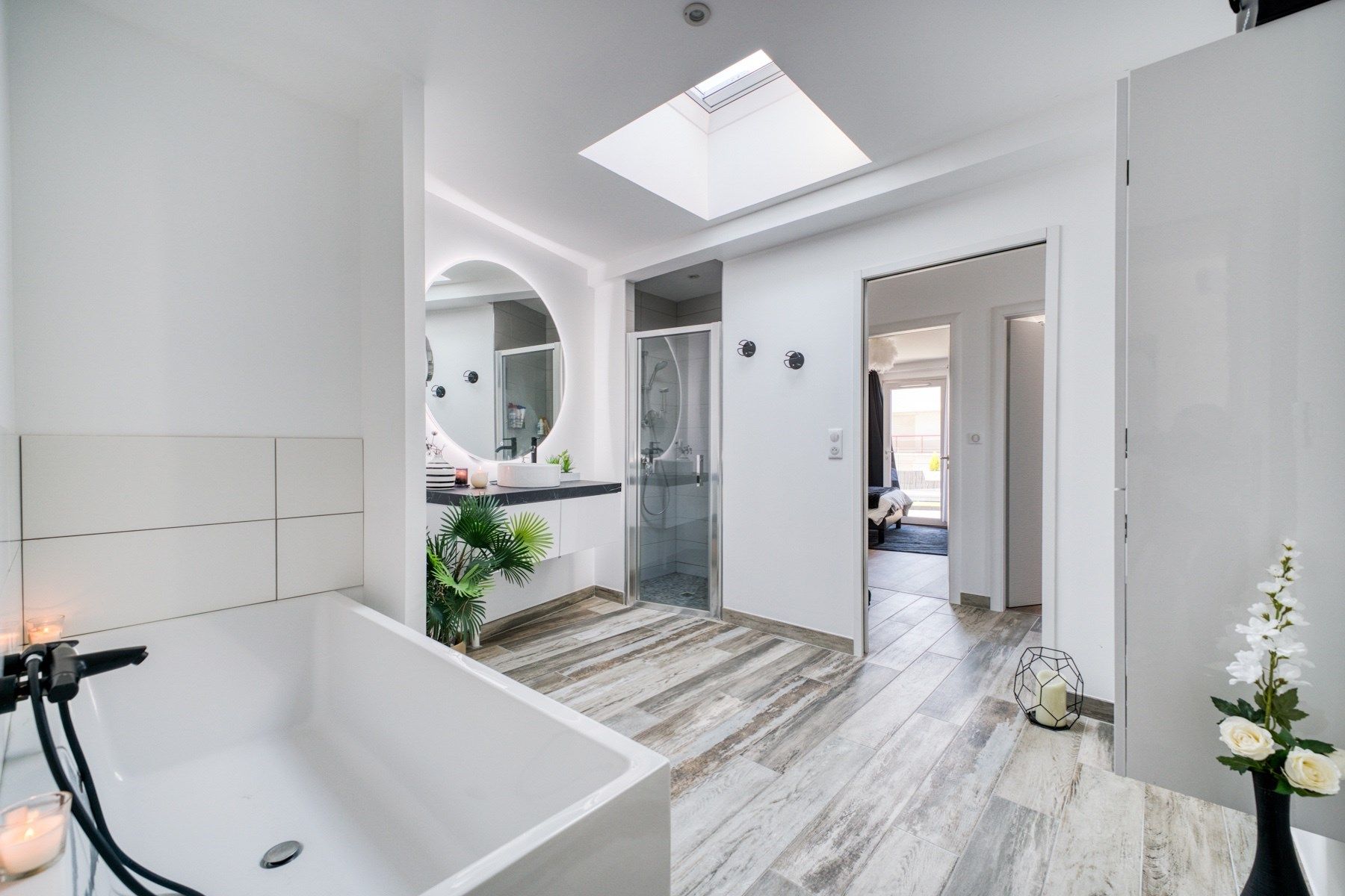 luxury apartment 6 Rooms for sale on ROYAN (17200)