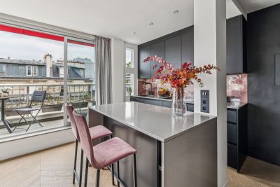 Sale Luxury apartment Paris 15 5 Rooms 86 m²