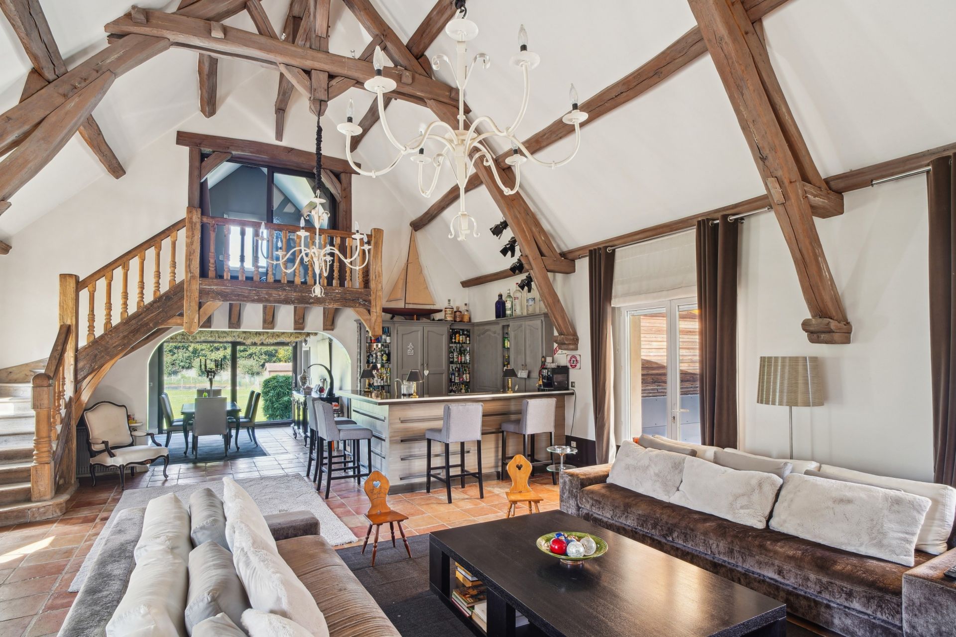 luxury house 9 Rooms for sale on MONTFORT L AMAURY (78490)