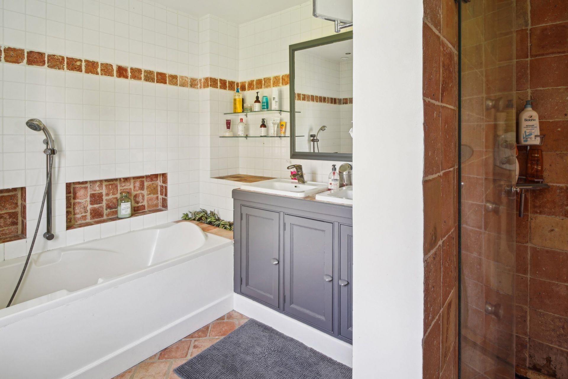 luxury house 9 Rooms for sale on MONTFORT L AMAURY (78490)