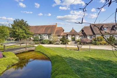 Sale Luxury house Montfort-l'Amaury 9 Rooms 345 m²