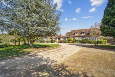 Sale Luxury house Montfort-l'Amaury 9 Rooms 345 m²