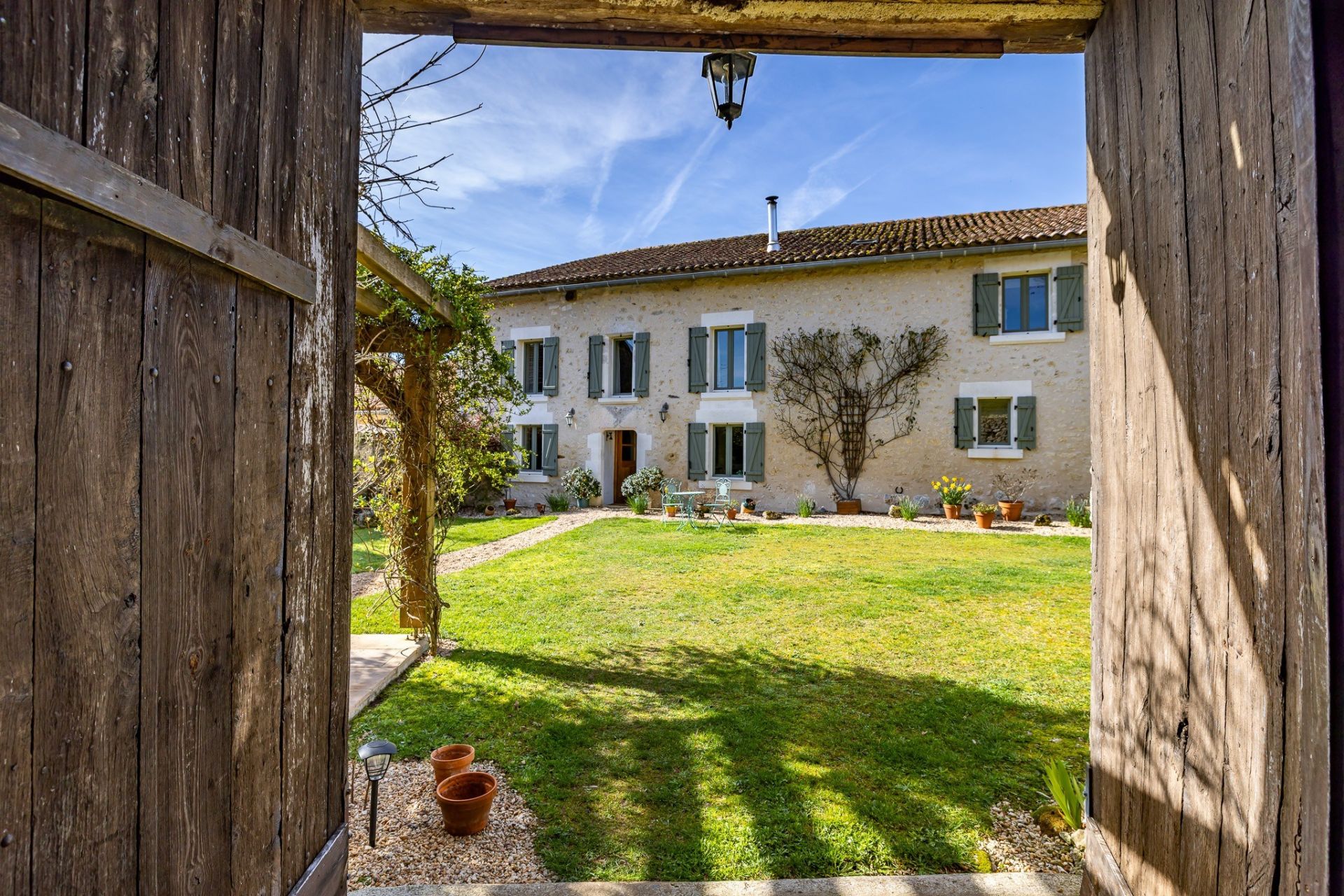 maison de luxe 8 Pièces en vente sur MAREUIL EN PERIGORD (24340)