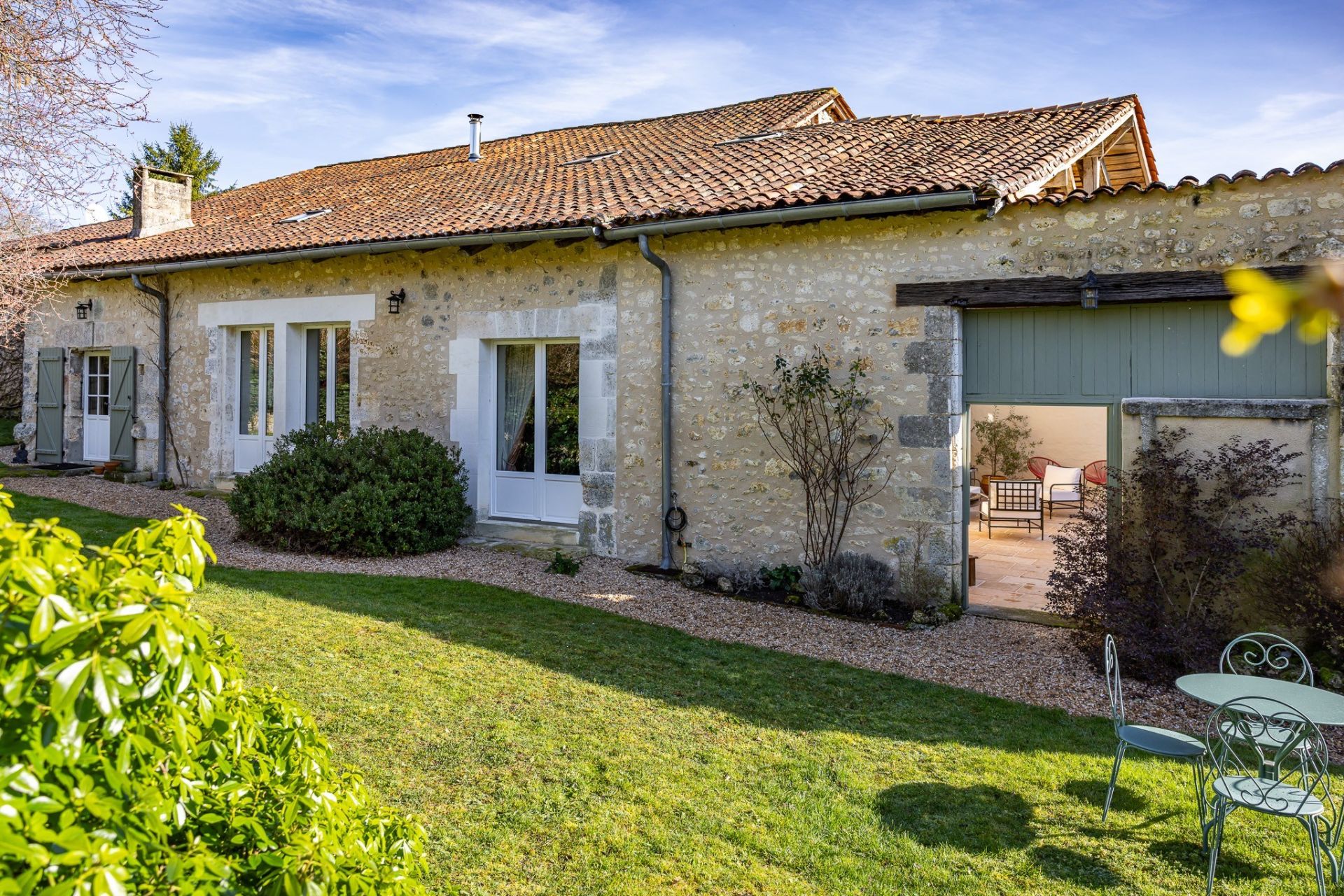 maison de luxe 8 Pièces en vente sur MAREUIL EN PERIGORD (24340)