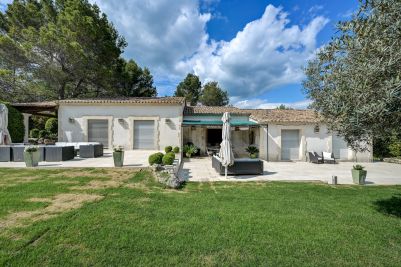 Sale Luxury house Eygalières 6 Rooms 280 m²