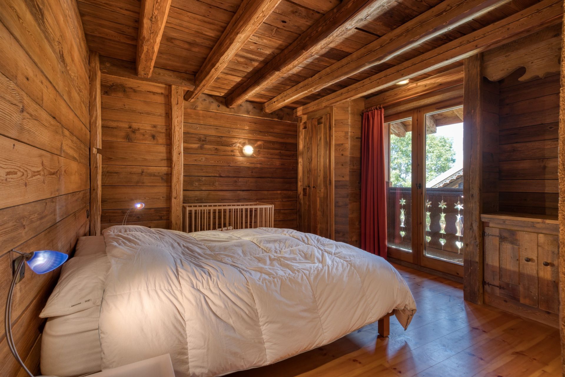 luxury house 7 Rooms for sale on MERIBEL LES ALLUES (73550)