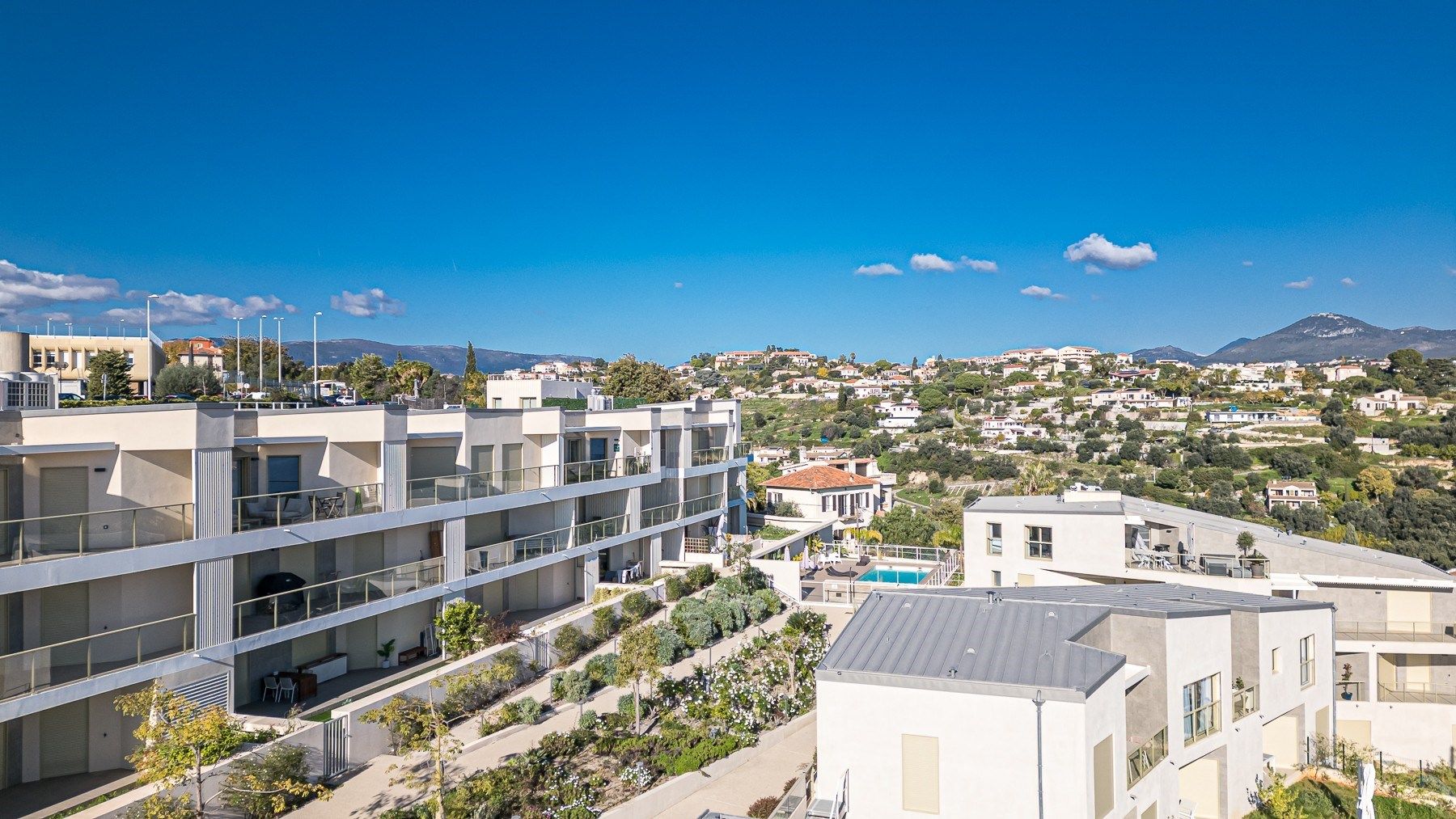 luxury apartment 2 Rooms for sale on NICE (06000)