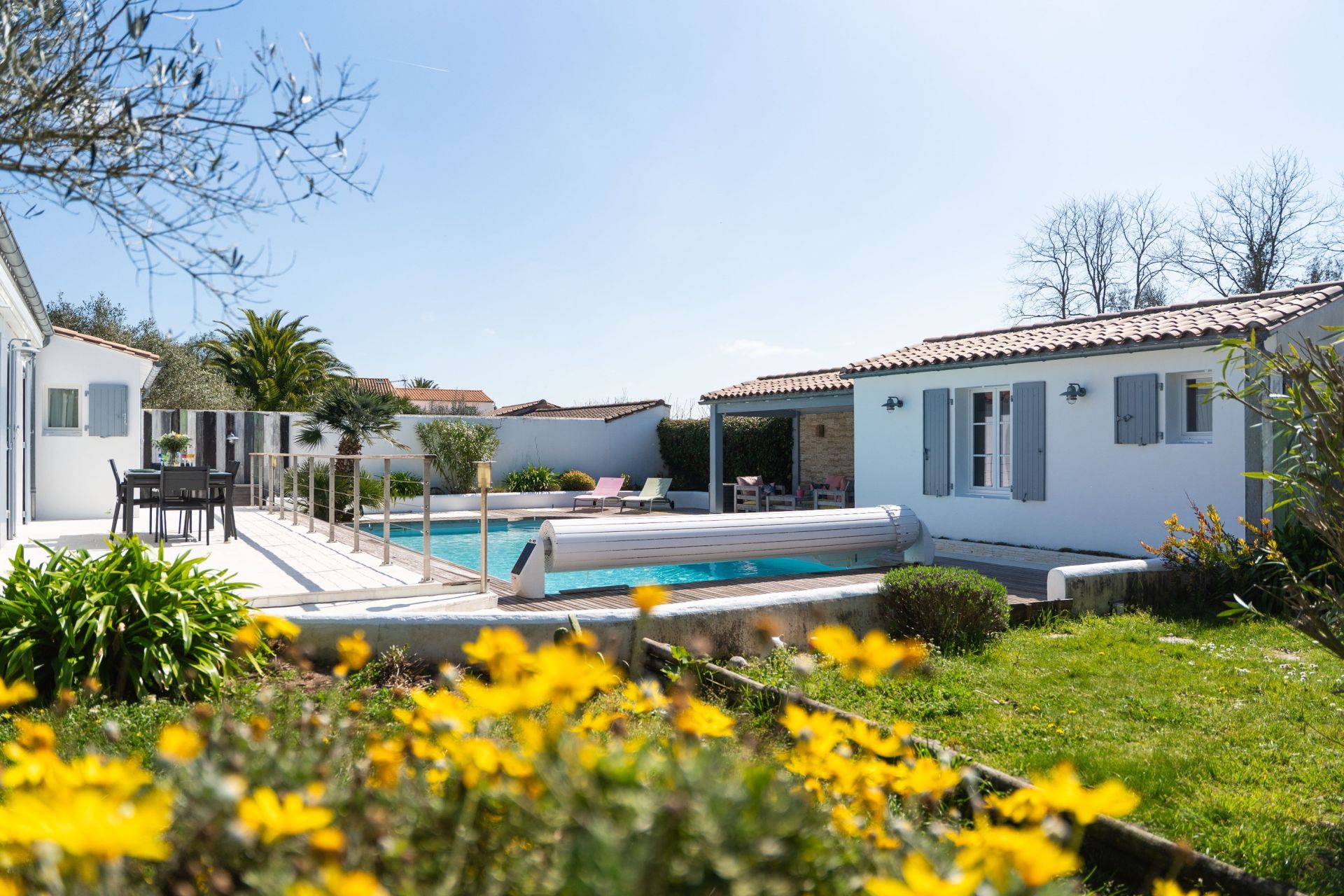 luxury house 6 Rooms for sale on RIVEDOUX PLAGE (17940)