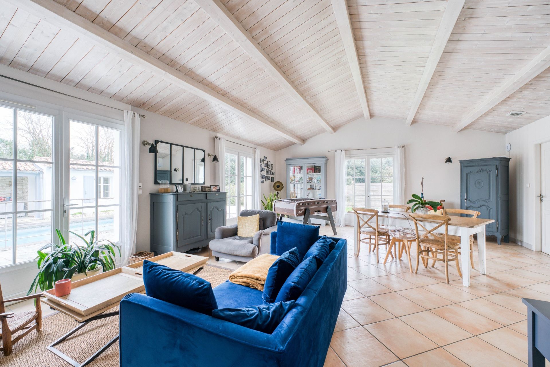 luxury house 6 Rooms for sale on RIVEDOUX PLAGE (17940)