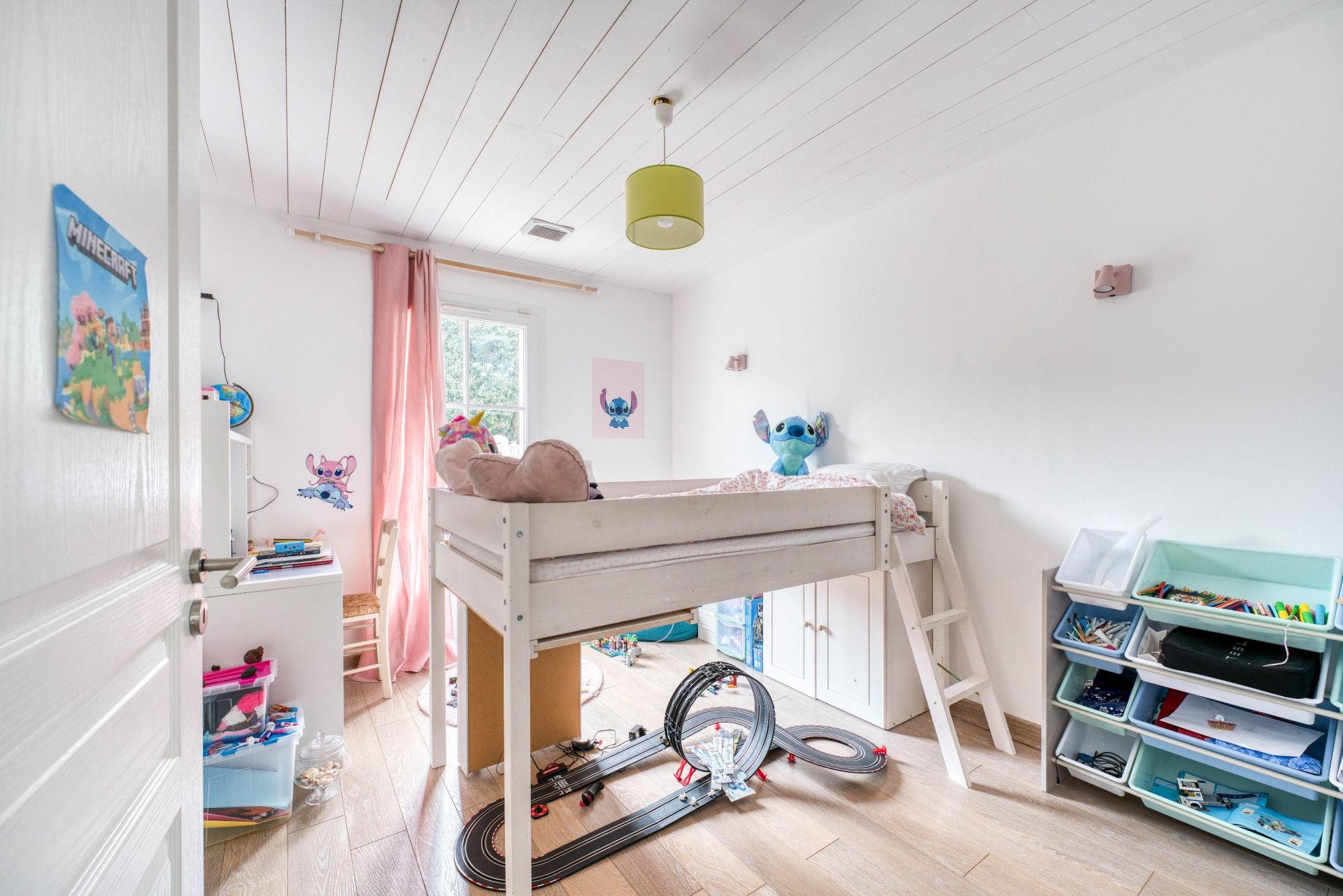 luxury house 6 Rooms for sale on RIVEDOUX PLAGE (17940)