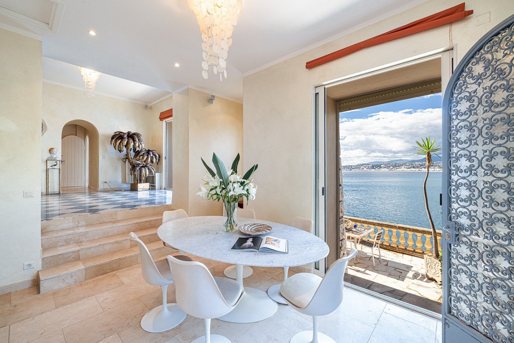 luxury apartment 3 Rooms for sale on NICE (06000)