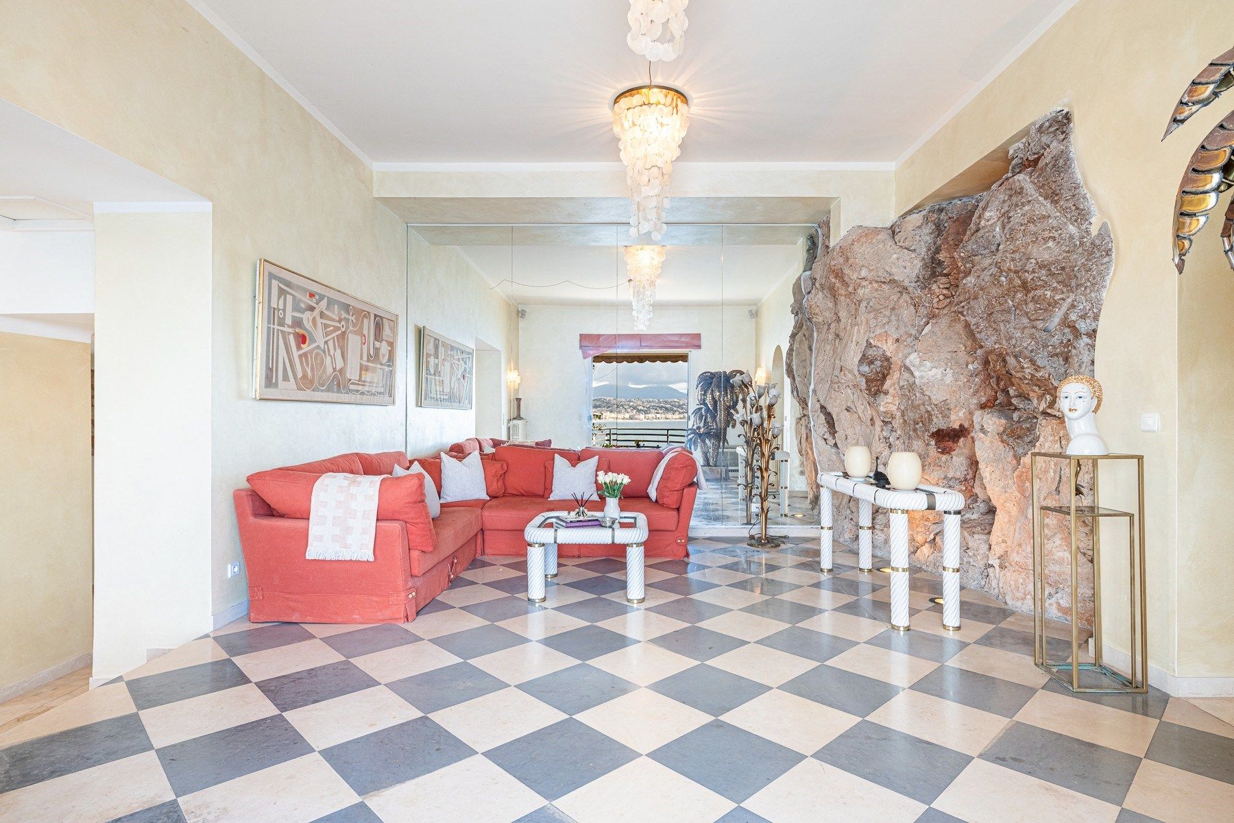 luxury apartment 3 Rooms for sale on NICE (06000)