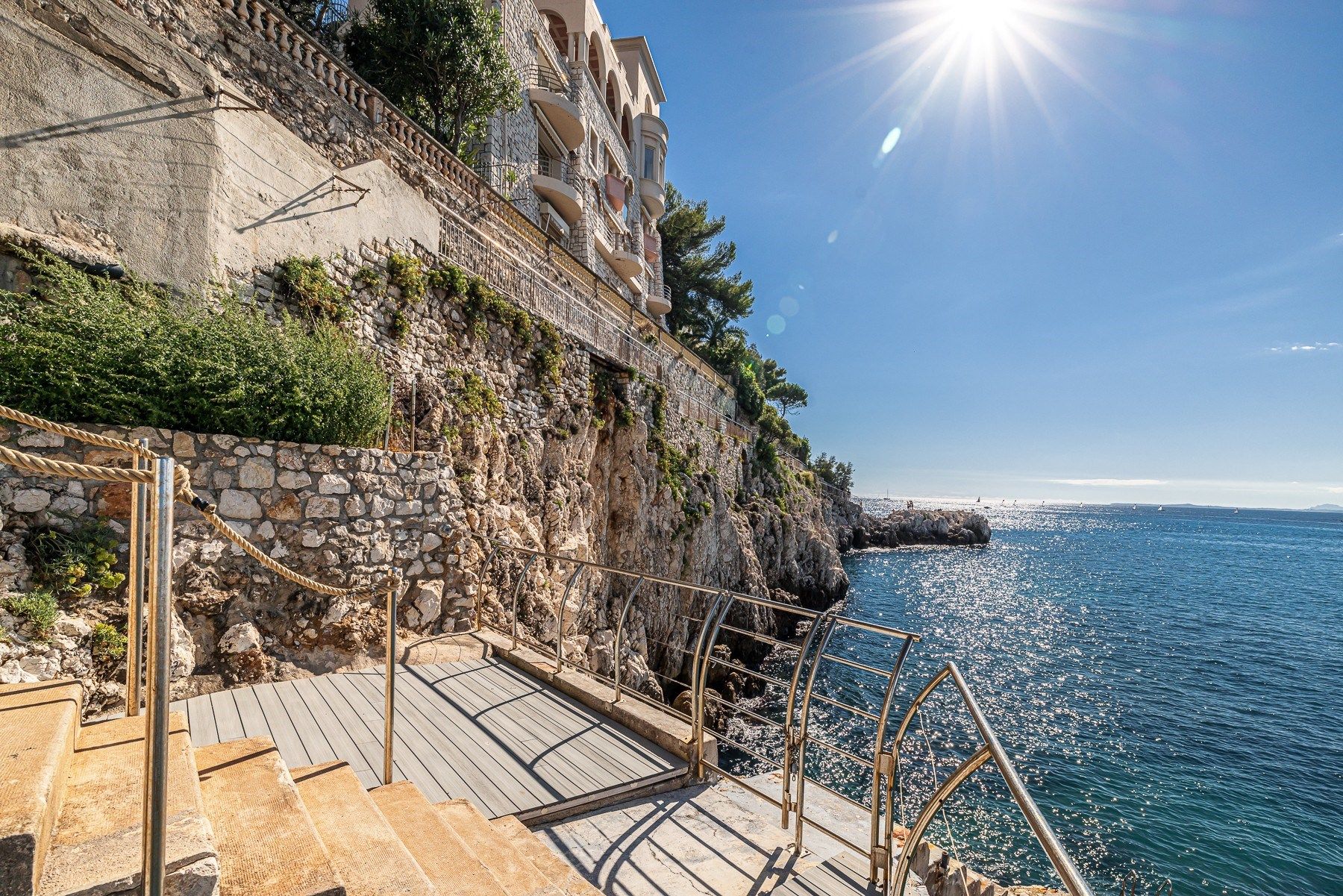 luxury apartment 3 Rooms for sale on NICE (06000)