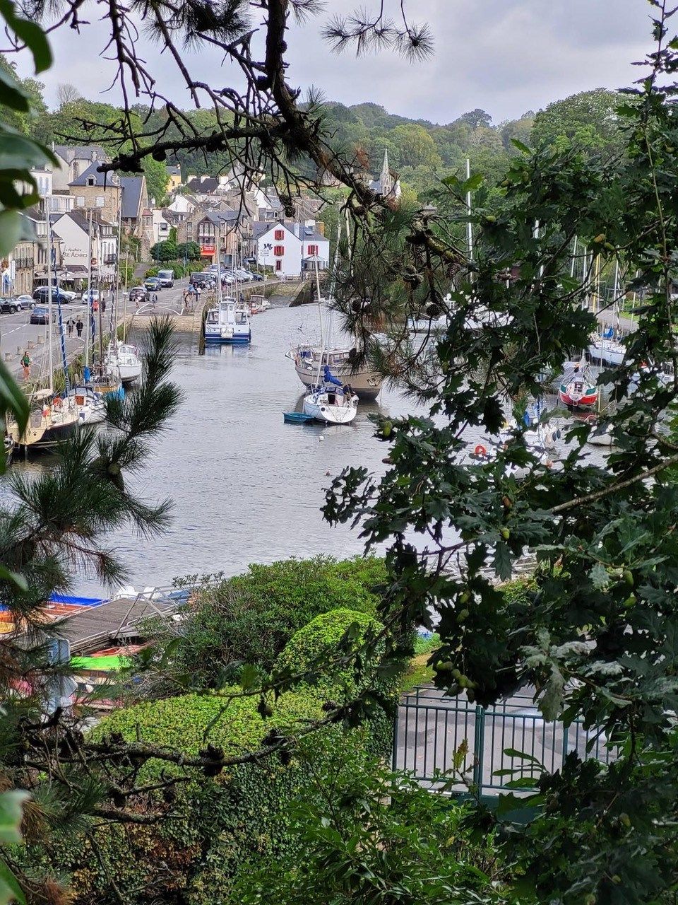 luxury property 15 Rooms for sale on PONT AVEN (29930)