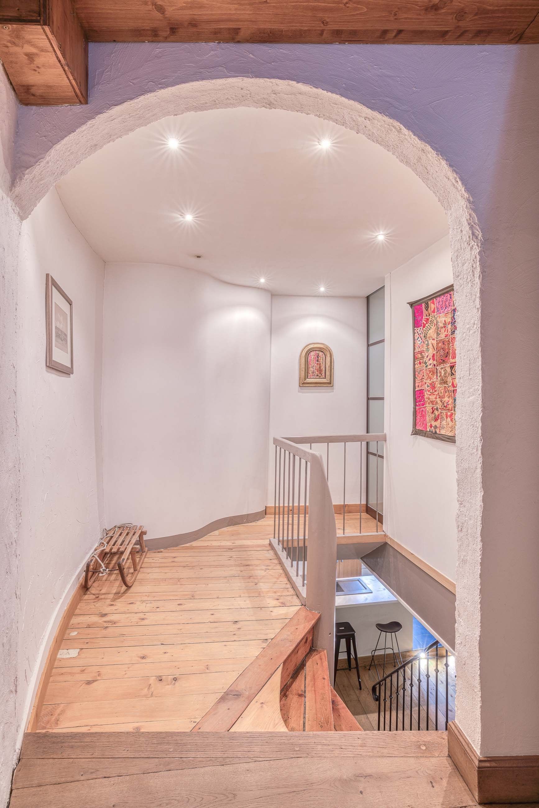 luxury apartment 7 Rooms for sale on ANNECY (74000)