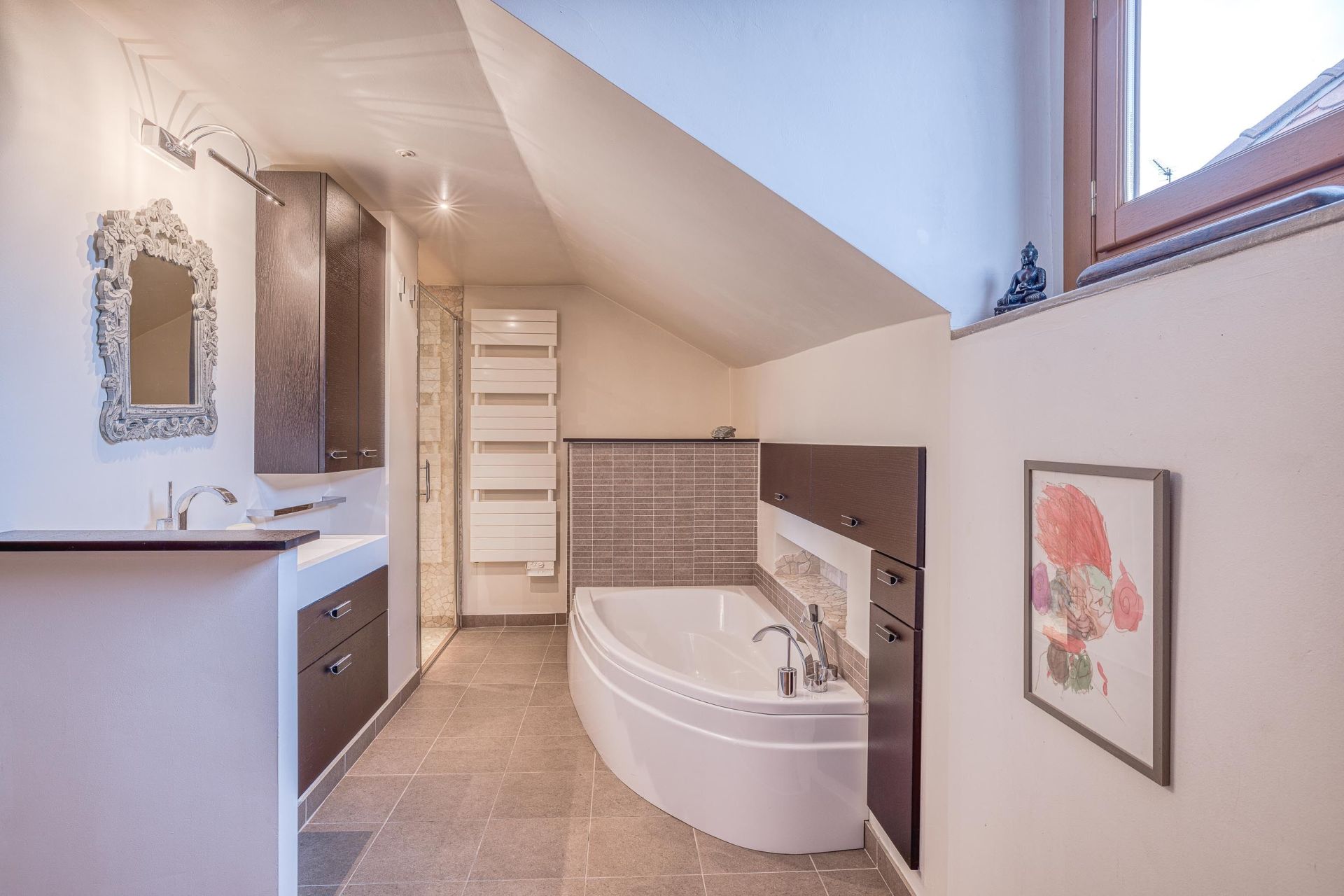 luxury apartment 7 Rooms for sale on ANNECY (74000)