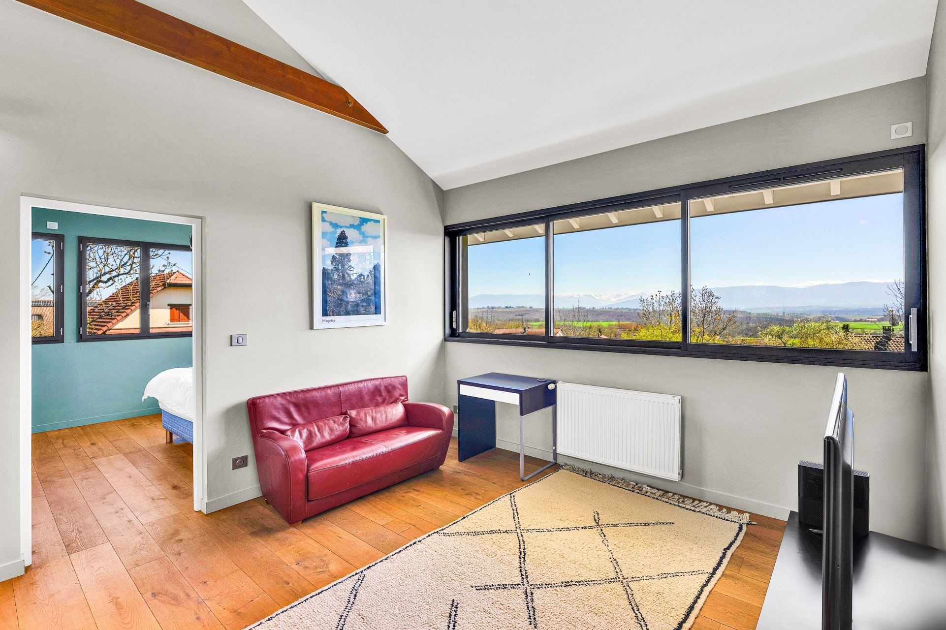 luxury house 7 Rooms for sale on THOIRY (01710)