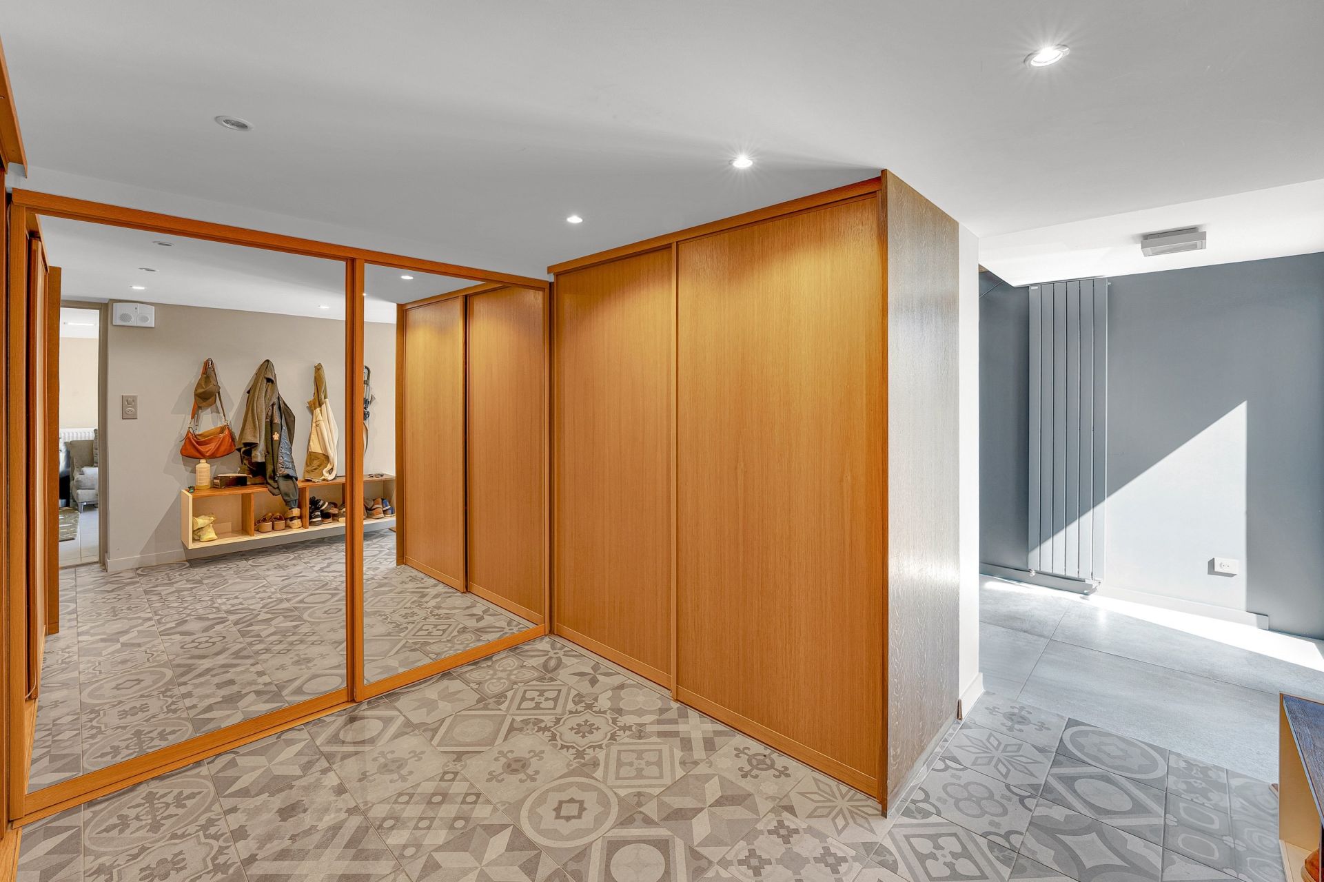 luxury house 7 Rooms for sale on THOIRY (01710)