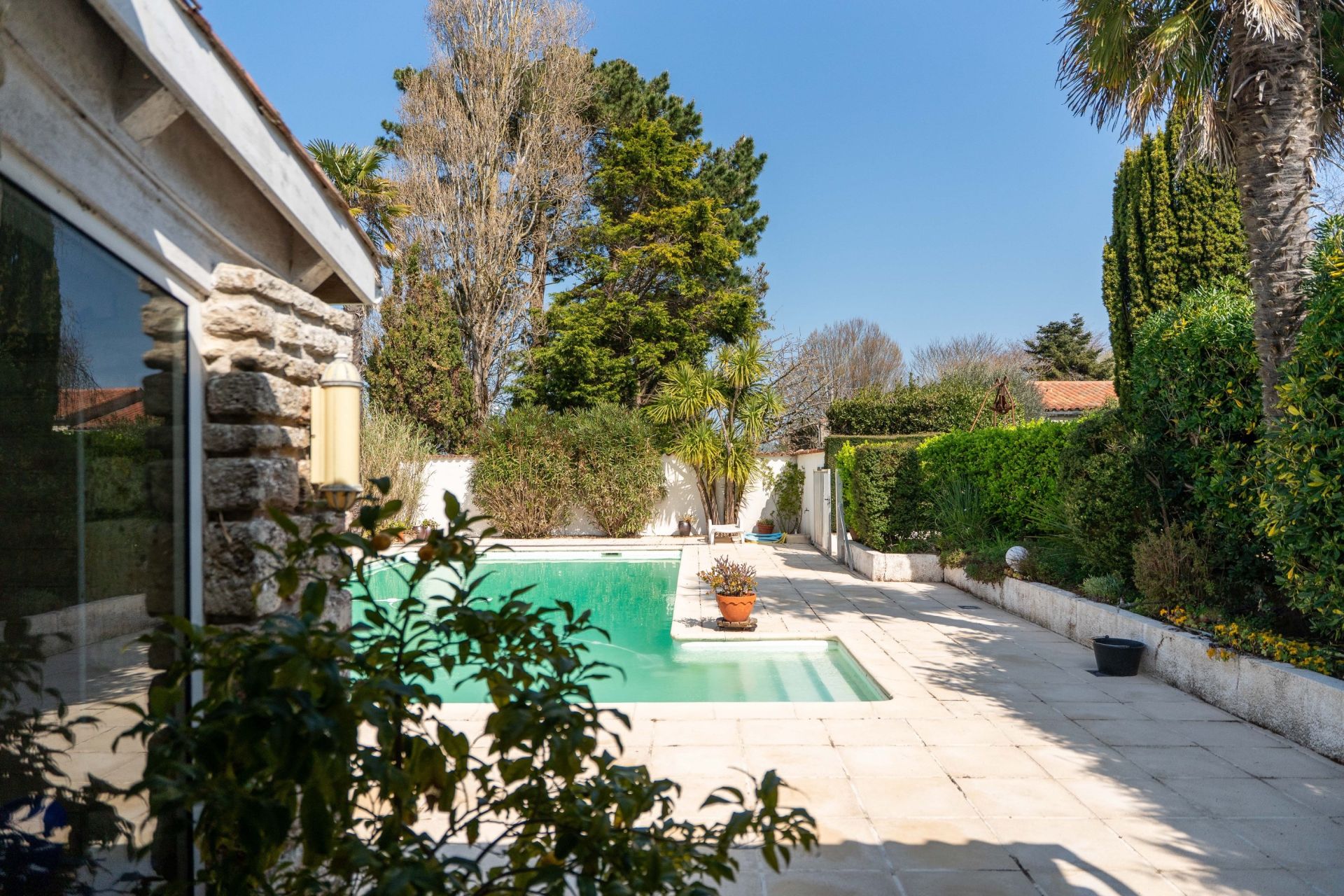 luxury house 6 Rooms for sale on ST GEORGES D OLERON (17190)