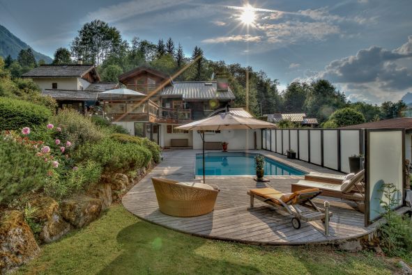 Sale Luxury chalet Les Houches 7 Rooms 241 m²