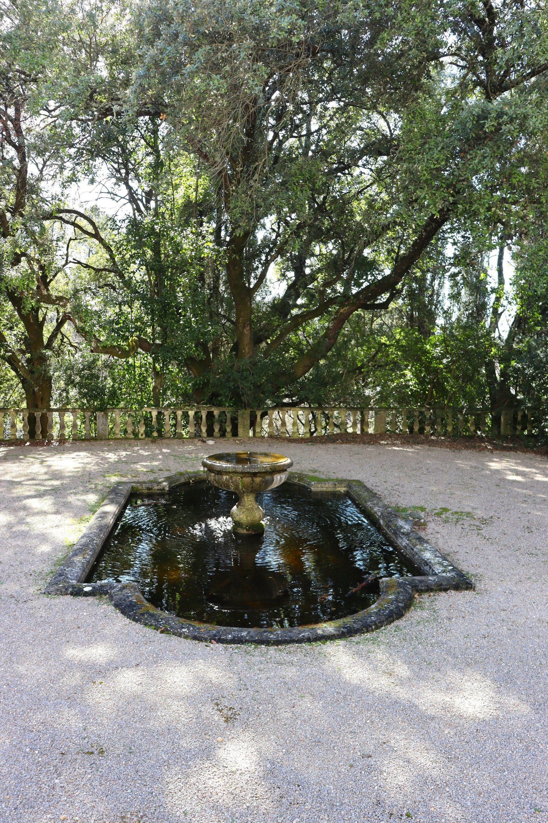 castle 15 Rooms for sale on LORGUES (83510)