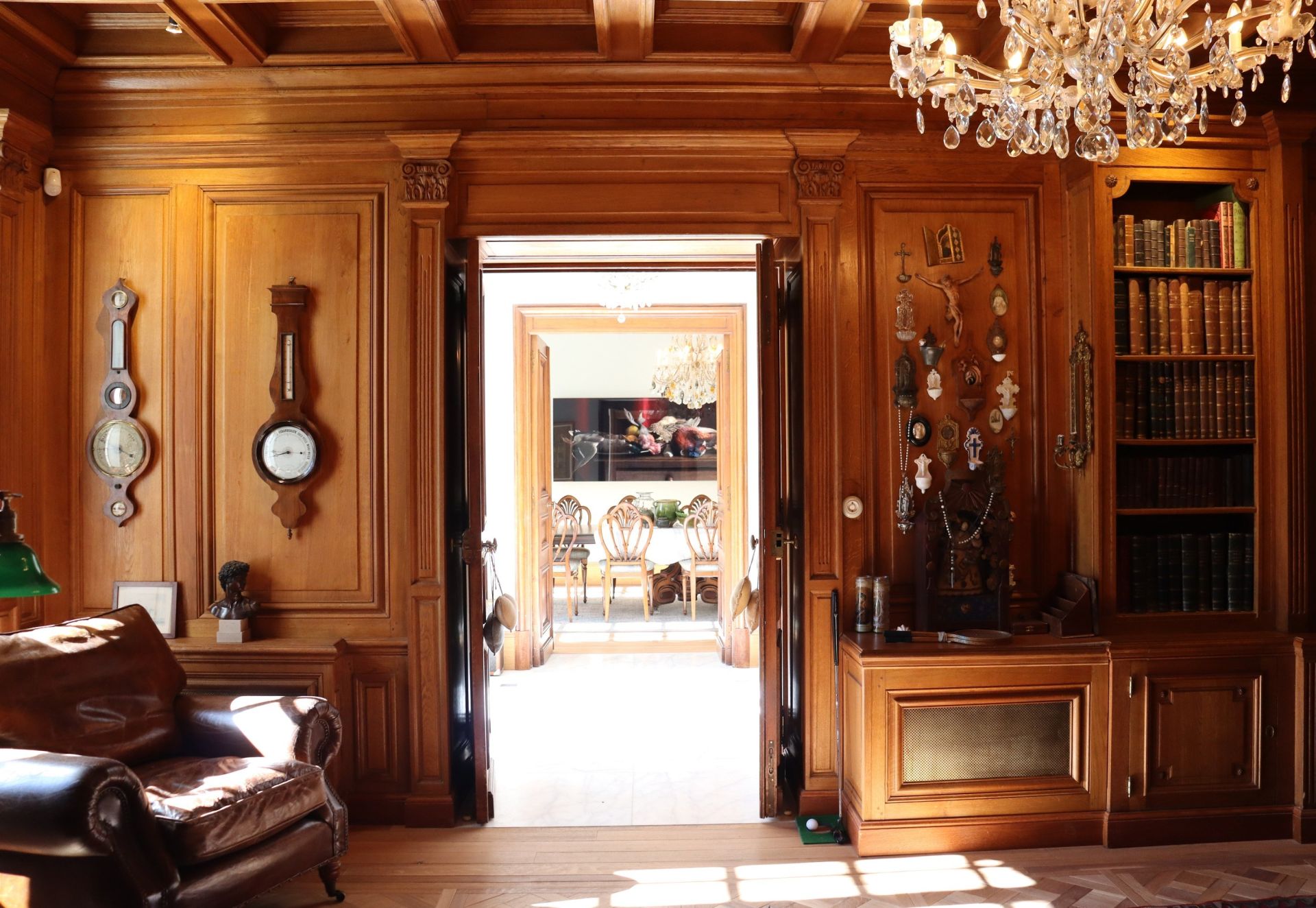 castle 15 Rooms for sale on LORGUES (83510)