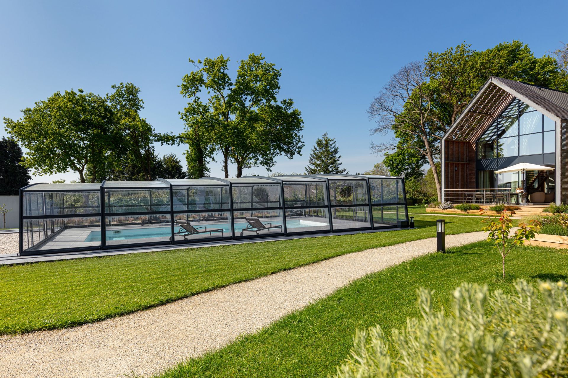 luxury property 25 Rooms for seasonal rent on TREMEOC (29120)