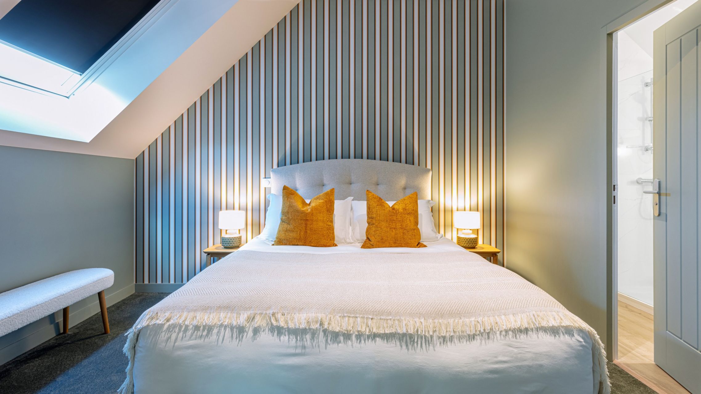 luxury property 16 Rooms for seasonal rent on TREMEOC (29120)