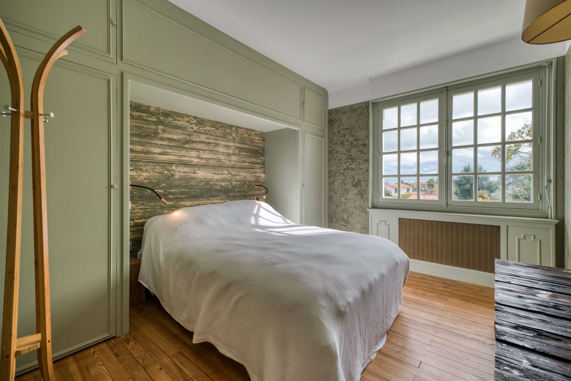 luxury house 7 Rooms for sale on LA TREMBLADE (17390)