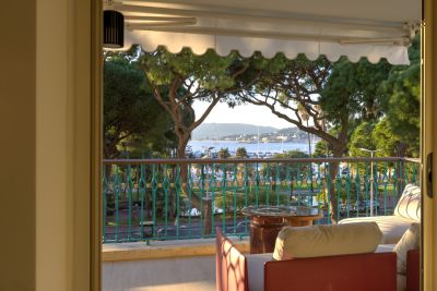 Sale Luxury apartment Cannes 4 Rooms 103 m²