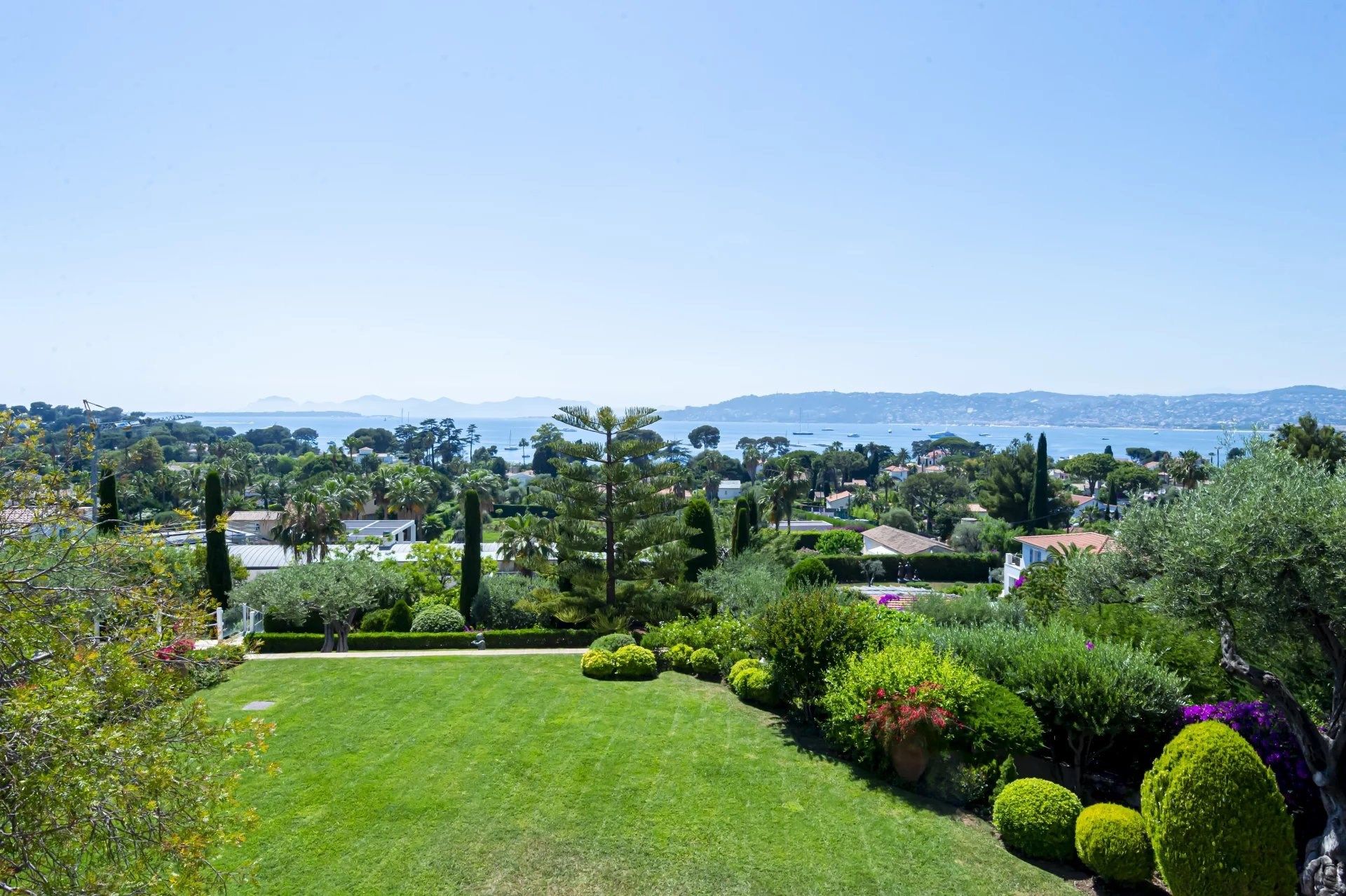 villa de luxe 12 Pièces en vente sur CAP D ANTIBES (06160)