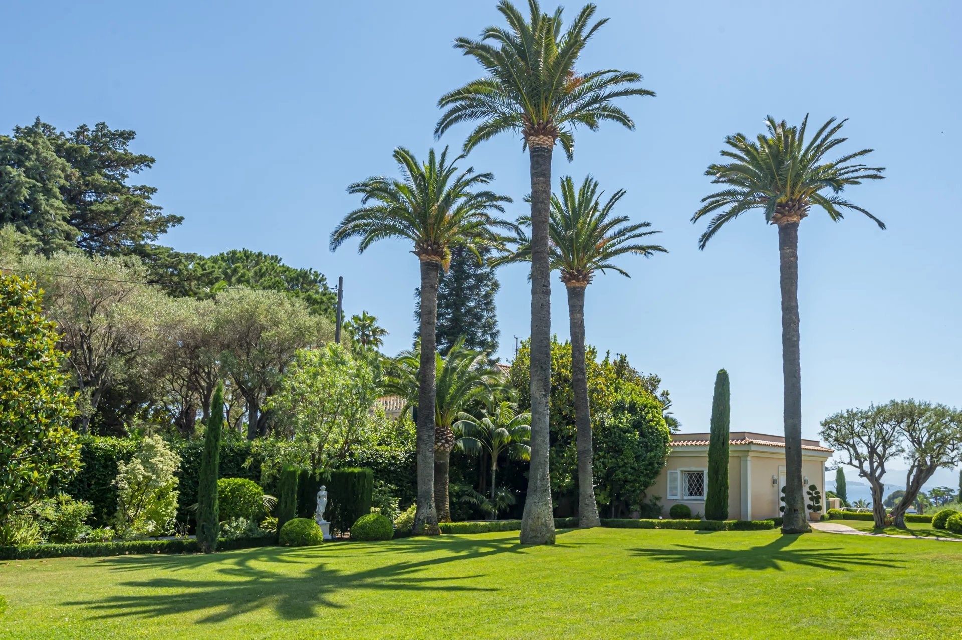 villa de luxe 12 Pièces en vente sur CAP D ANTIBES (06160)