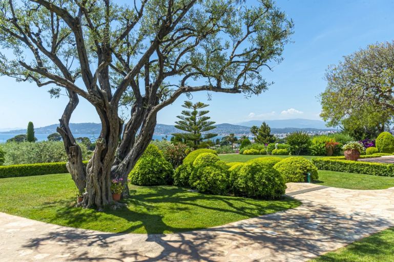 villa de luxe 12 Pièces en vente sur CAP D ANTIBES (06160)