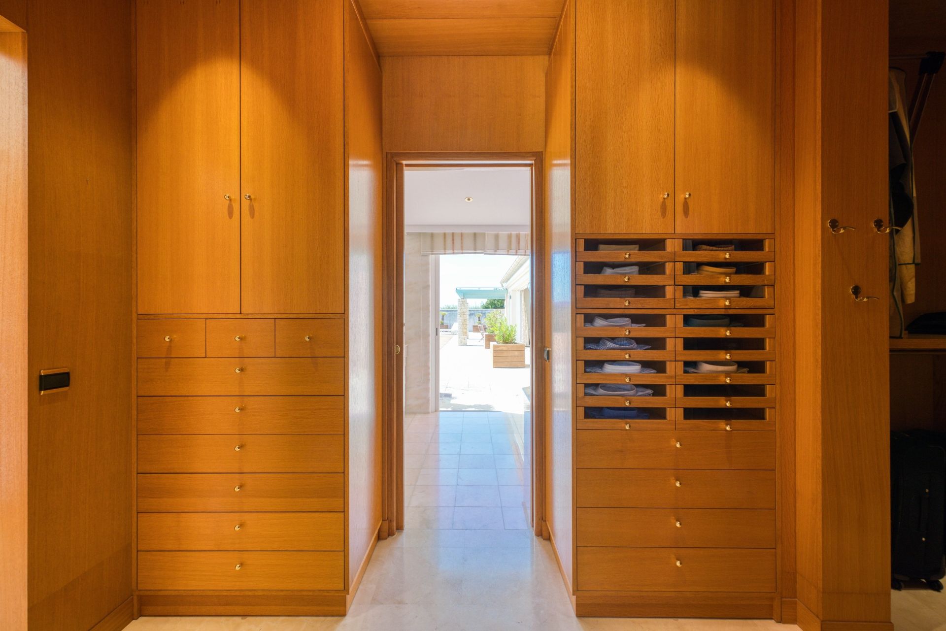 luxury house 11 Rooms for sale on STE MARIE DE RE (17740)